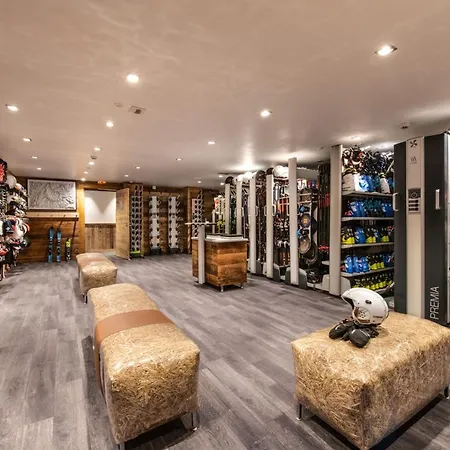Aparthotel Manali By Alpine Courchevel
