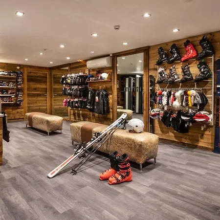 Apart Otel Manali By Alpine 5*